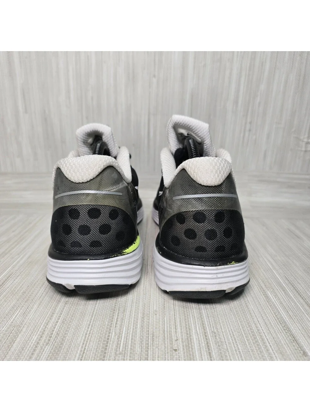 Nike LunarSwift+ 2 Polka Dot Black White Men’s 8.5 Running Shoes 443840-001